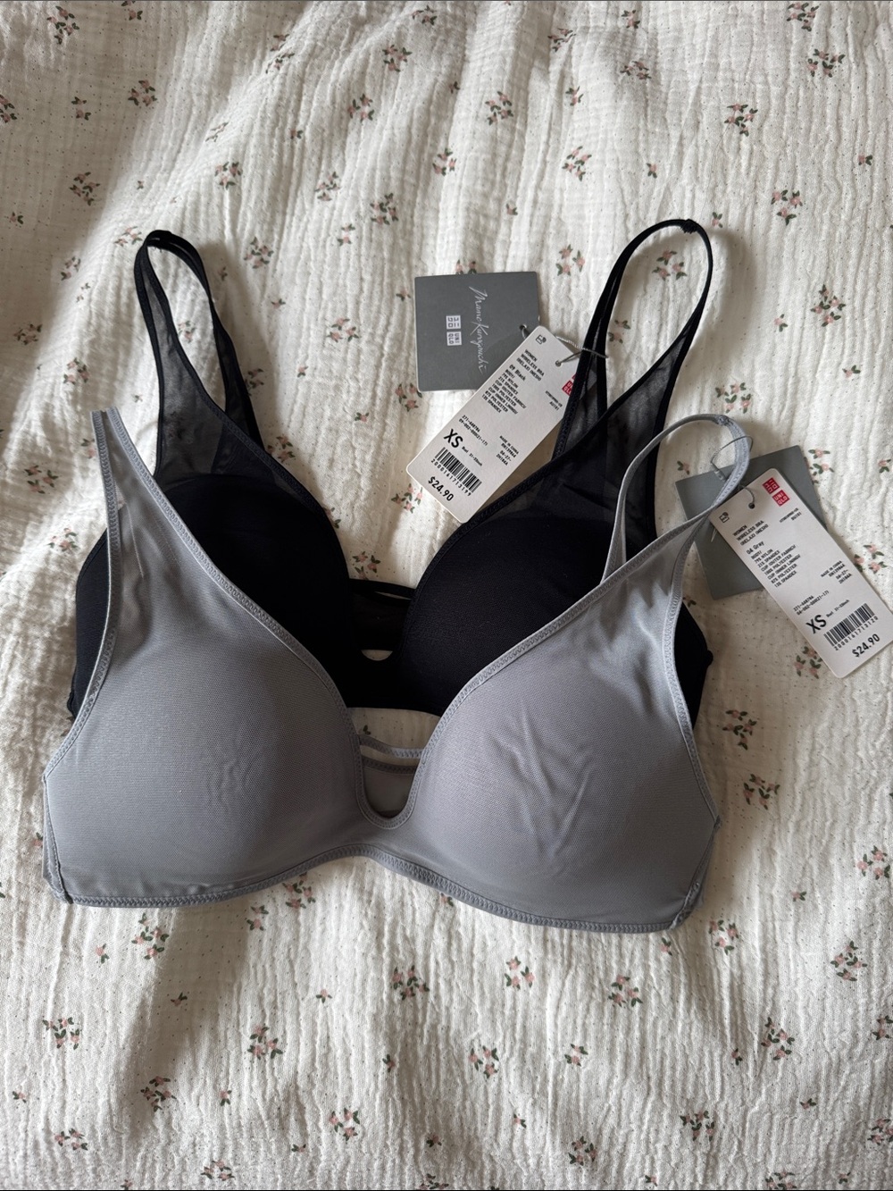 UNIQLO Women’s Wireless Bra Set - Gray and Black, XS